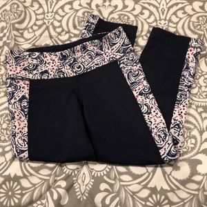 Lilly Pulitzer Navy printed crop leggings